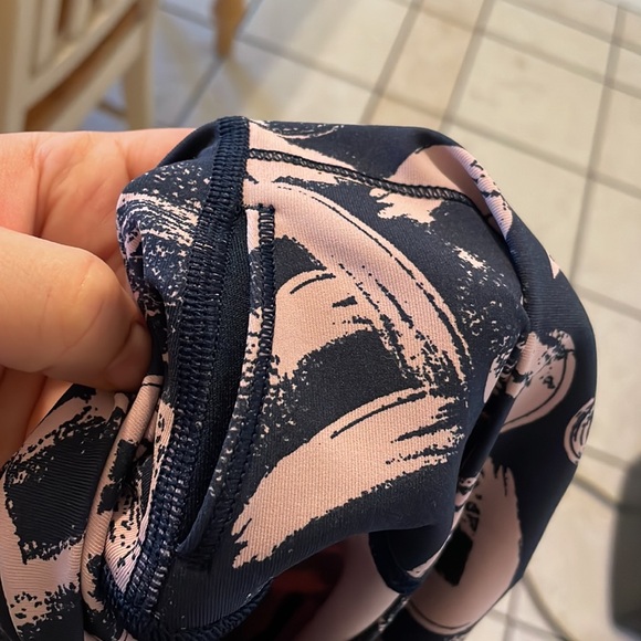 Lululemon cropped leggings - Picture 8 of 9